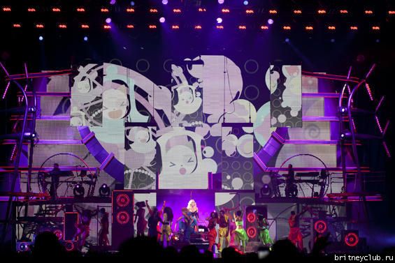 The Femme Fatale Tour в Финиксе02.jpeg(Бритни Спирс, Britney Spears)