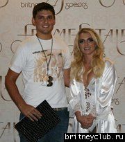The Femme Fatale Tour в Филадельфии (перед концертом)8.jpg(Бритни Спирс, Britney Spears)
