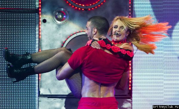 The Femme Fatale Tour в Торонто08.jpg(Бритни Спирс, Britney Spears)