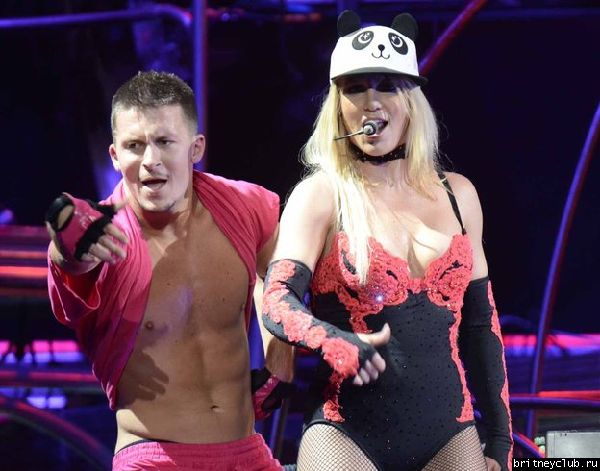 The Femme Fatale Tour в Шарлотте06.jpg(Бритни Спирс, Britney Spears)
