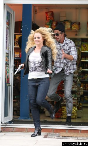 Бритни на съемках клипа "Criminal"34.jpg(Бритни Спирс, Britney Spears)