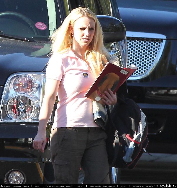 Бритни в Калабасас.09.jpg(Бритни Спирс, Britney Spears)