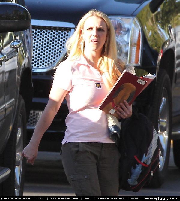 Бритни в Калабасас.13.jpg(Бритни Спирс, Britney Spears)