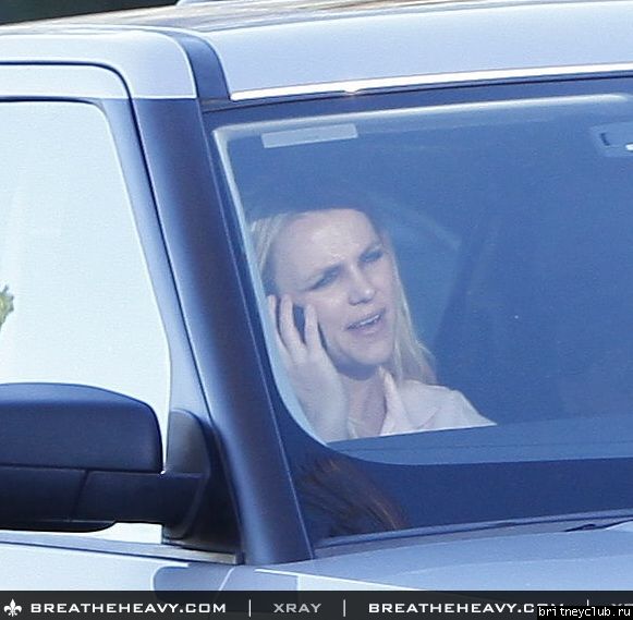 Бритни в Калабасас.18.jpg(Бритни Спирс, Britney Spears)