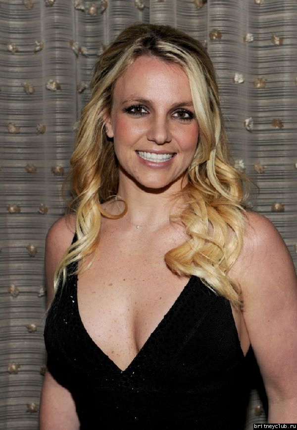 Бритни на вечеринке Clive Davis Grammy pre-party02.jpg(Бритни Спирс, Britney Spears)