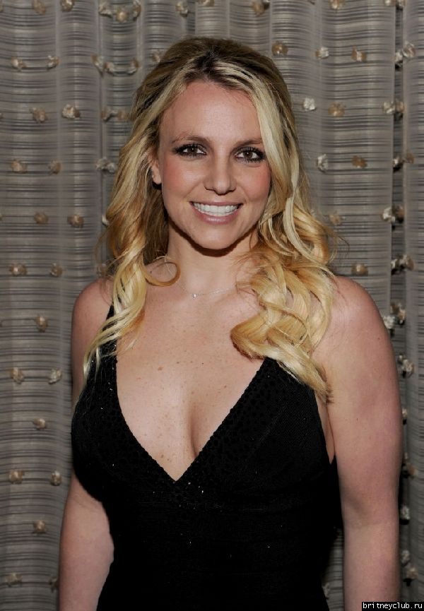 Бритни на вечеринке Clive Davis Grammy pre-party09.jpg(Бритни Спирс, Britney Spears)