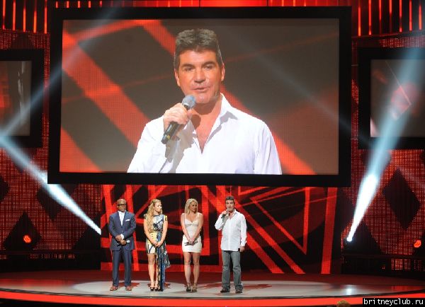 Бритни на оглашении новых судей шоу X-Factor20.jpg(Бритни Спирс, Britney Spears)