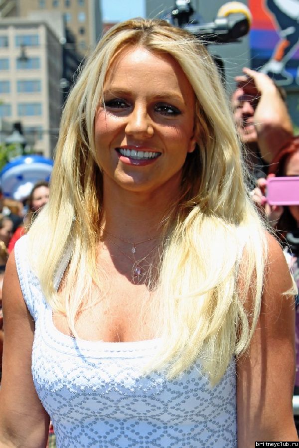Кастинг на шоу X-Factor в Канзас-Сити, день первый84.jpg(Бритни Спирс, Britney Spears)