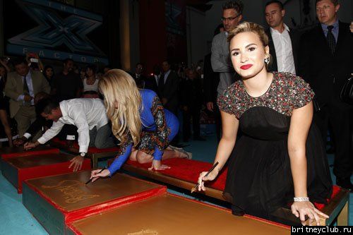 Бритни на церемонии Handprint Ceremony в Лос-Анджелесе34.jpg(Бритни Спирс, Britney Spears)