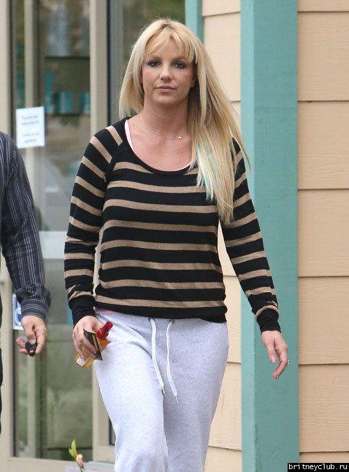 Бритни в Беверли Хиллз03.jpg(Бритни Спирс, Britney Spears)