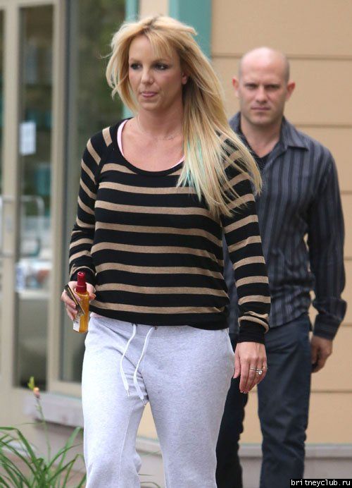 Бритни в Беверли Хиллз09.jpg(Бритни Спирс, Britney Spears)