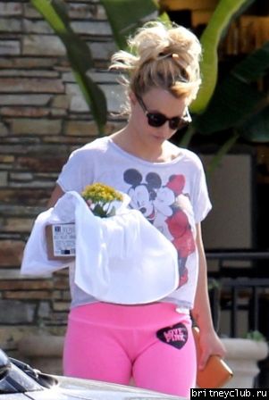Бритни на шоппинге в Калабасасе19.jpg(Бритни Спирс, Britney Spears)