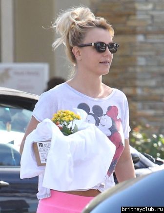 Бритни на шоппинге в Калабасасе28.jpg(Бритни Спирс, Britney Spears)