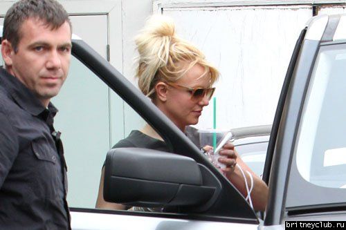 Бритни в Беверли Хиллз28.jpg(Бритни Спирс, Britney Spears)