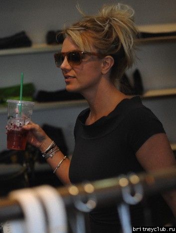 Бритни в Беверли Хиллз34.jpg(Бритни Спирс, Britney Spears)