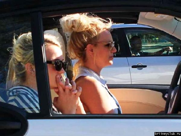 Бритни на шоппинге в Target47.jpg(Бритни Спирс, Britney Spears)