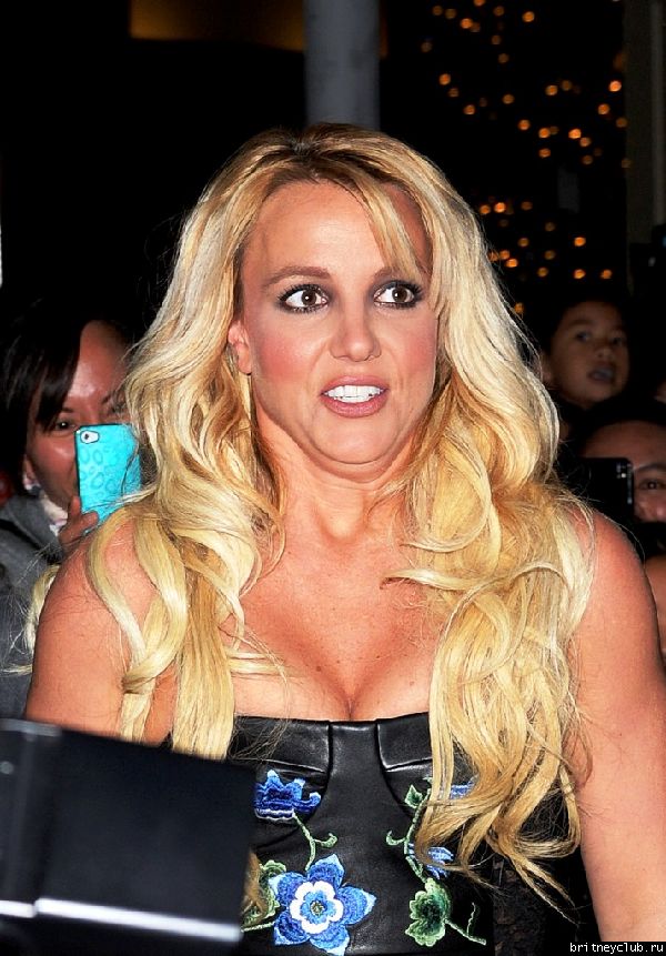 Бритни на вечеринке в честь 4-ки финалистов The X Factor02.jpg(Бритни Спирс, Britney Spears)