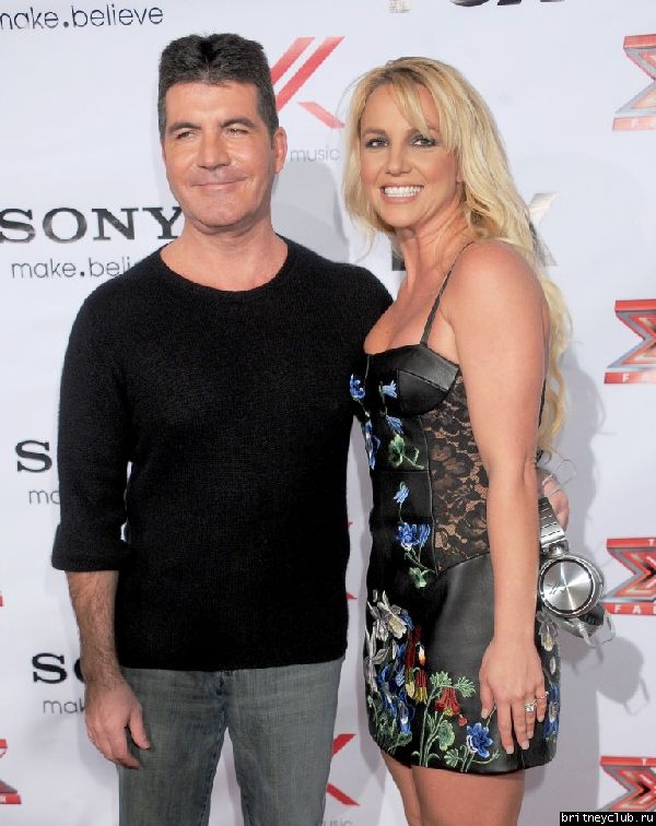 Бритни на вечеринке в честь 4-ки финалистов The X Factor10.jpg(Бритни Спирс, Britney Spears)