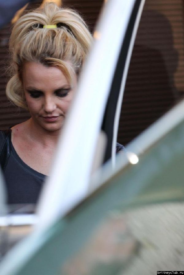 Бритни с детьми покидает танцевальную студию ROCKIT14.jpg(Бритни Спирс, Britney Spears)