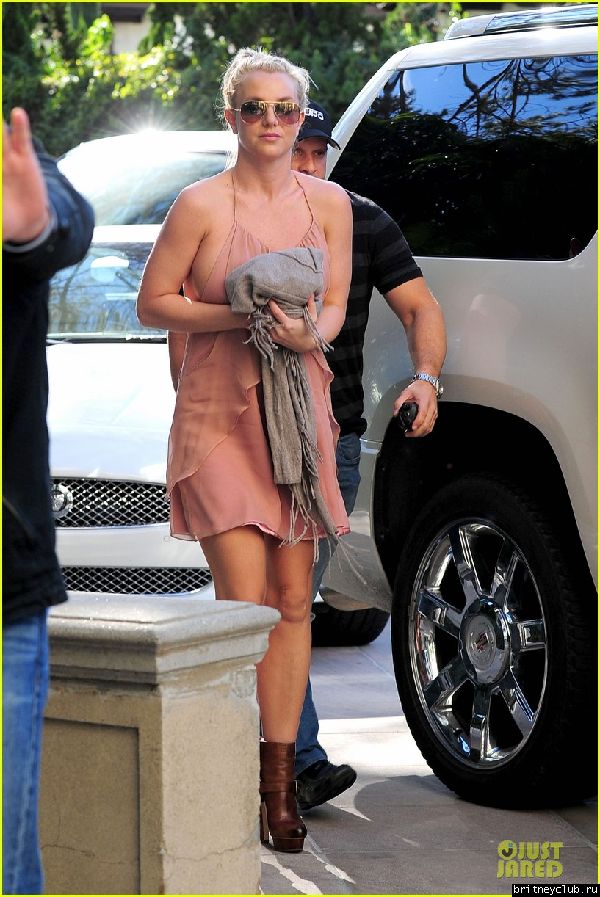 Бритни приехала в отель Mondrian05.jpg(Бритни Спирс, Britney Spears)