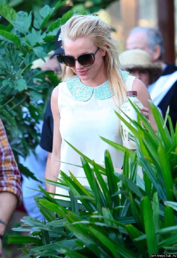 Бритни на шоппинге в Thousand Oaks, Калифорния15.jpg(Бритни Спирс, Britney Spears)