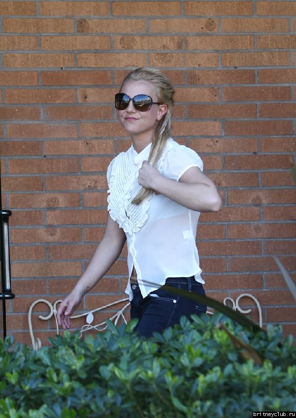 Бритни на шоппинге в Thousand Oaks, Калифорния41.jpg(Бритни Спирс, Britney Spears)