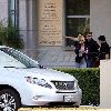 Бритни у отеля Four Seasons в Калабасасе
