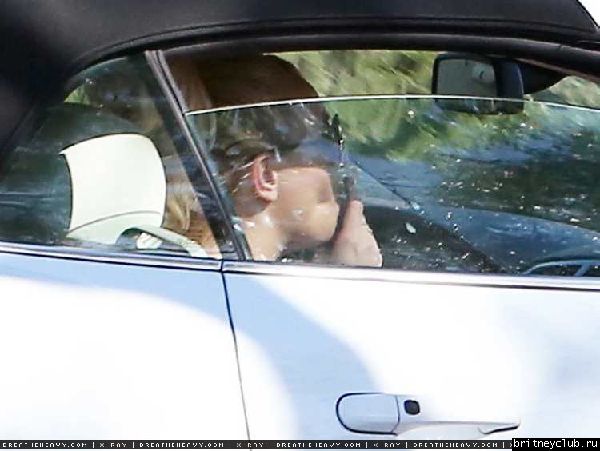 Бритни посетила салон красоты в Лос-Анджелесе12.jpg(Бритни Спирс, Britney Spears)