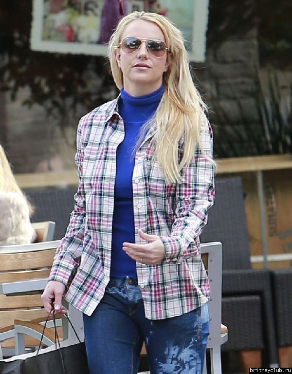 Бритни на шоппинге в Калабасасе21.jpg(Бритни Спирс, Britney Spears)