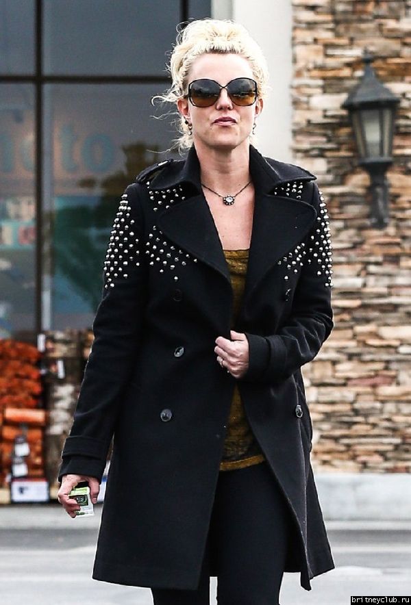 Бритни на шоппинге в Thousand Oaks14.jpg(Бритни Спирс, Britney Spears)