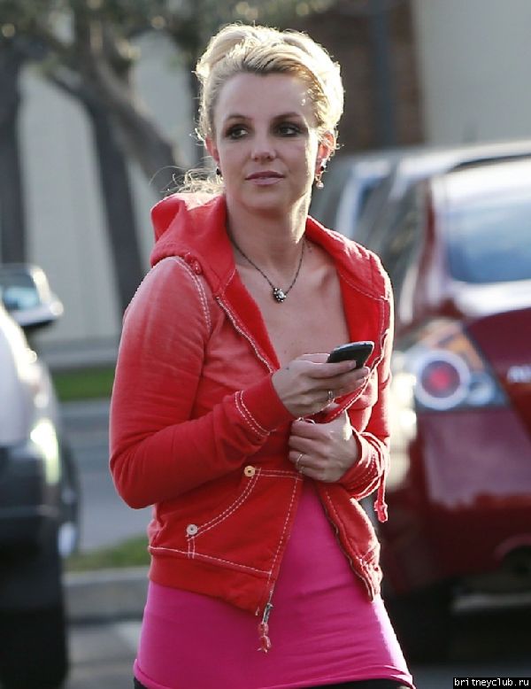 Бритни с подругой направляется в ресторан Paul Martin’s Grill02.jpg(Бритни Спирс, Britney Spears)