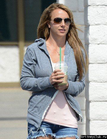 Бритни посетила Starbucks в Togo’s11.jpg(Бритни Спирс, Britney Spears)