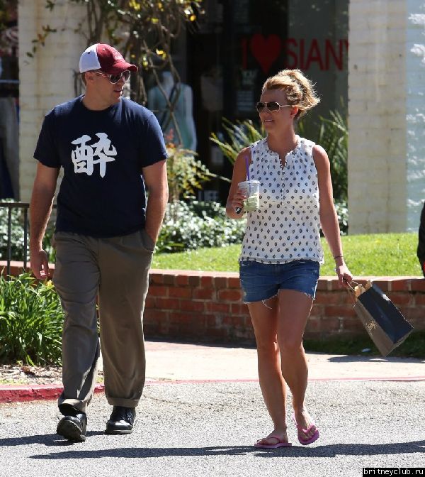 Бритни и Дэвид в  Thousand Oaks30.jpg(Бритни Спирс, Britney Spears)