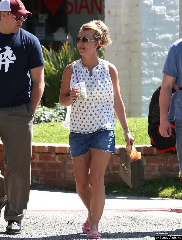 Бритни и Дэвид в  Thousand Oaks32.jpg(Бритни Спирс, Britney Spears)