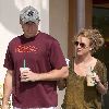 Бритни и Дэвид покидают Starbucks в Thousand Oaks 
