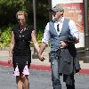 Бритни и Дэвид на шоппинге в Thousand Oaks