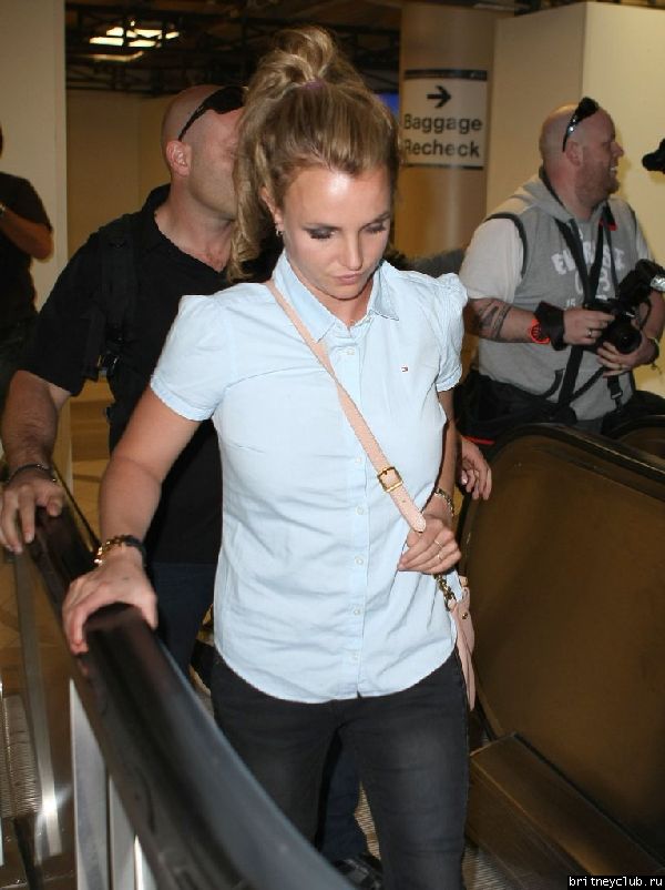 Бритни в аэропорту в Лос-Анджелесе16.jpg(Бритни Спирс, Britney Spears)