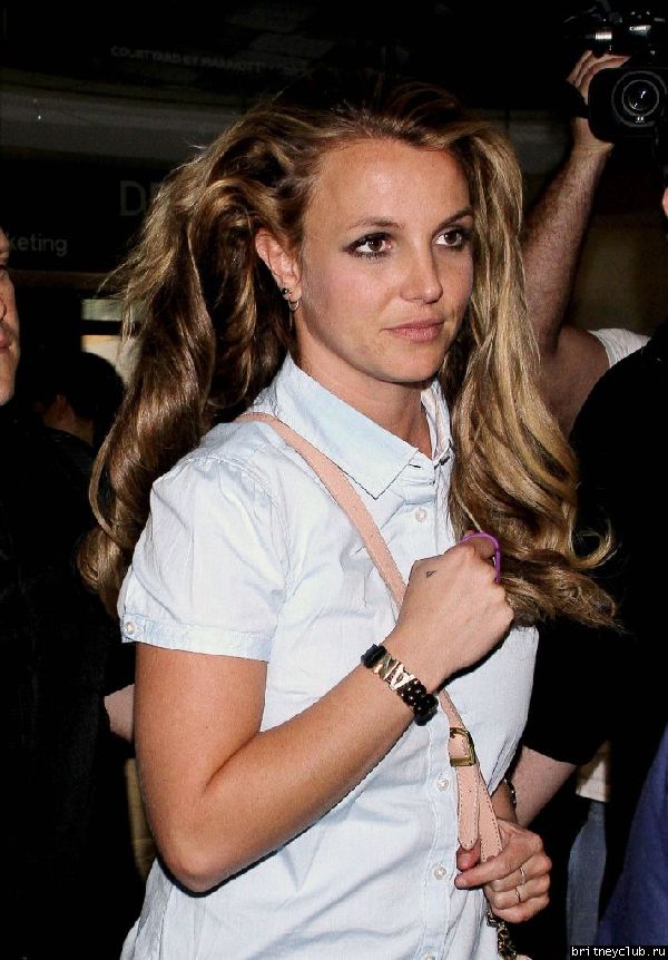 Бритни в аэропорту в Лос-Анджелесе23.jpg(Бритни Спирс, Britney Spears)