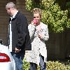 Бритни покидает стоматолога в Thousand Oaks