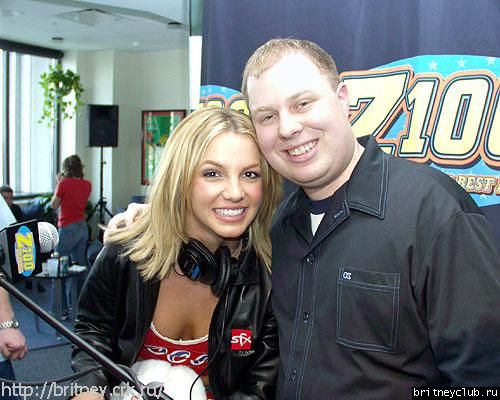 Бритни на радио Kiis FM и Z10010.jpg(Бритни Спирс, Britney Spears)