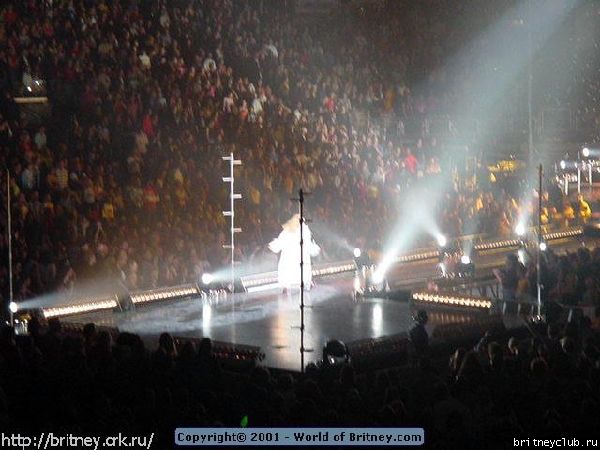 D.W.D. "Columbus, Ohio" (1 ноября 2001)22.jpg(Бритни Спирс, Britney Spears)