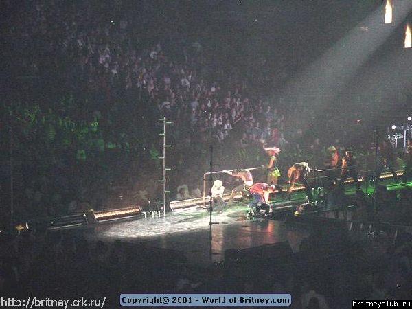 D.W.D. "Columbus, Ohio" (1 ноября 2001)23.jpg(Бритни Спирс, Britney Spears)