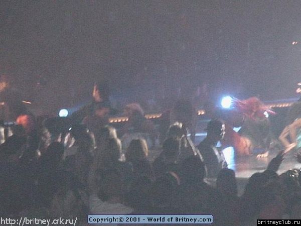D.W.D. "Columbus, Ohio" (1 ноября 2001)46.jpg(Бритни Спирс, Britney Spears)