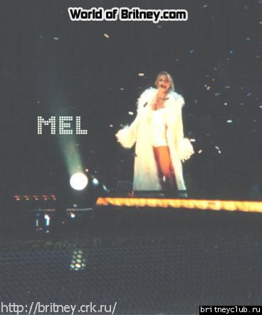 D.W.D. tour "Pittsburgh, PA" (2 ноября 2001 года)04.jpg(Бритни Спирс, Britney Spears)