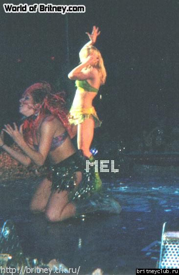 D.W.D. tour "Pittsburgh, PA" (2 ноября 2001 года)14.jpg(Бритни Спирс, Britney Spears)