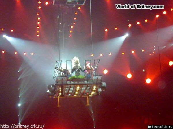 D.W.D. tour Anaheim, California (20 ноября 2001 года)06.jpg(Бритни Спирс, Britney Spears)
