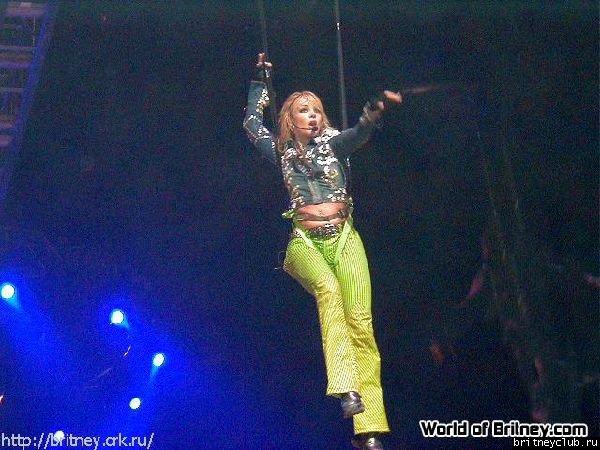 D.W.D. tour Anaheim, California (20 ноября 2001 года)11.jpg(Бритни Спирс, Britney Spears)