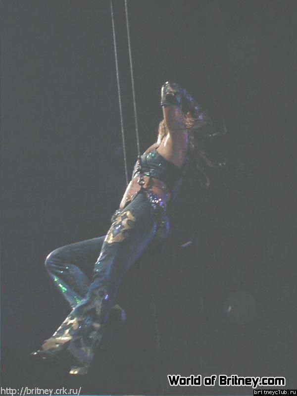 D.W.D. tour Milwaukee, WI  (27 ноября 2001 года)6.jpg(Бритни Спирс, Britney Spears)